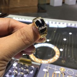 10k Gold Diamond Ring  Men’s ..