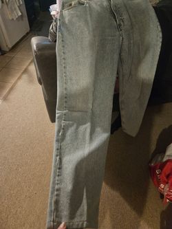 Light Wash Straight Leg Denim Jeans