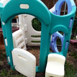 Little tikes playground toy with chair