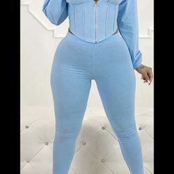 💦🤍Women’s Two Piece Set🤍💦(Large -2X)