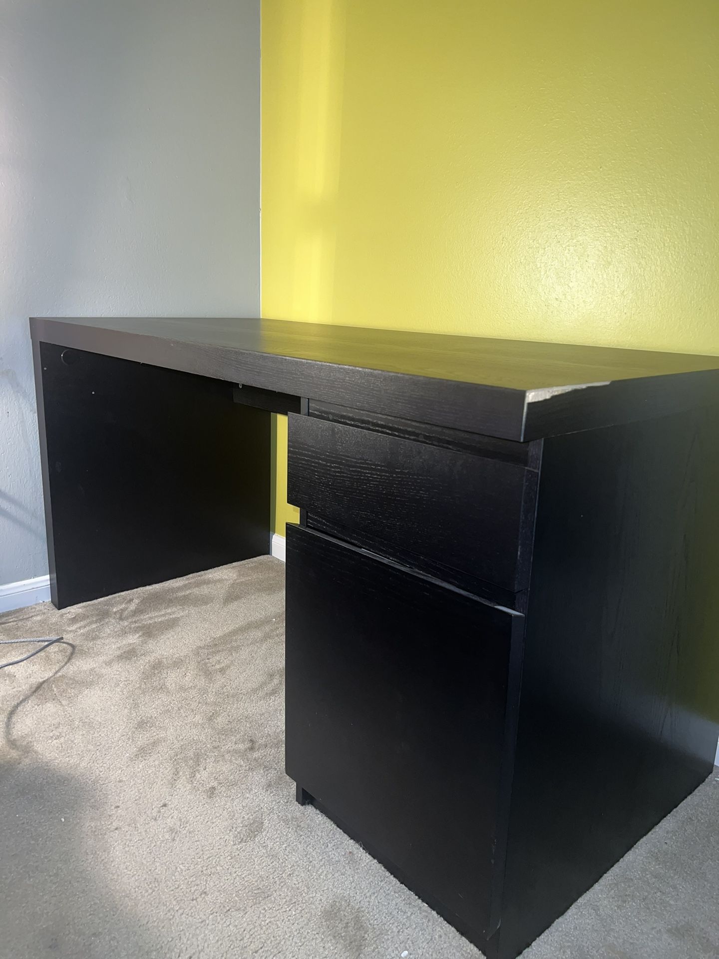 IKEA MALM DESK (BLACK)