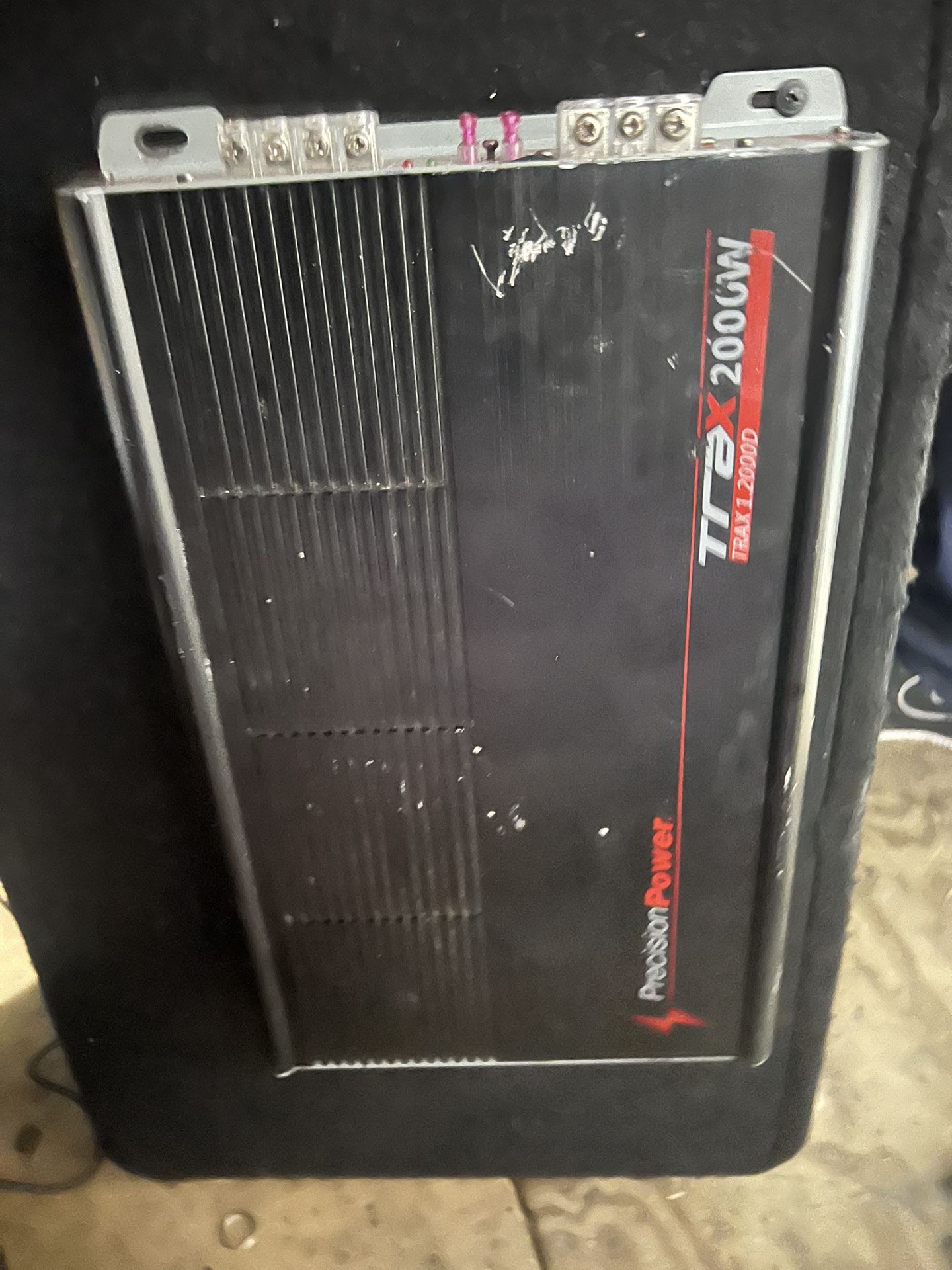 2 Channel Amp 2000 Watts $100