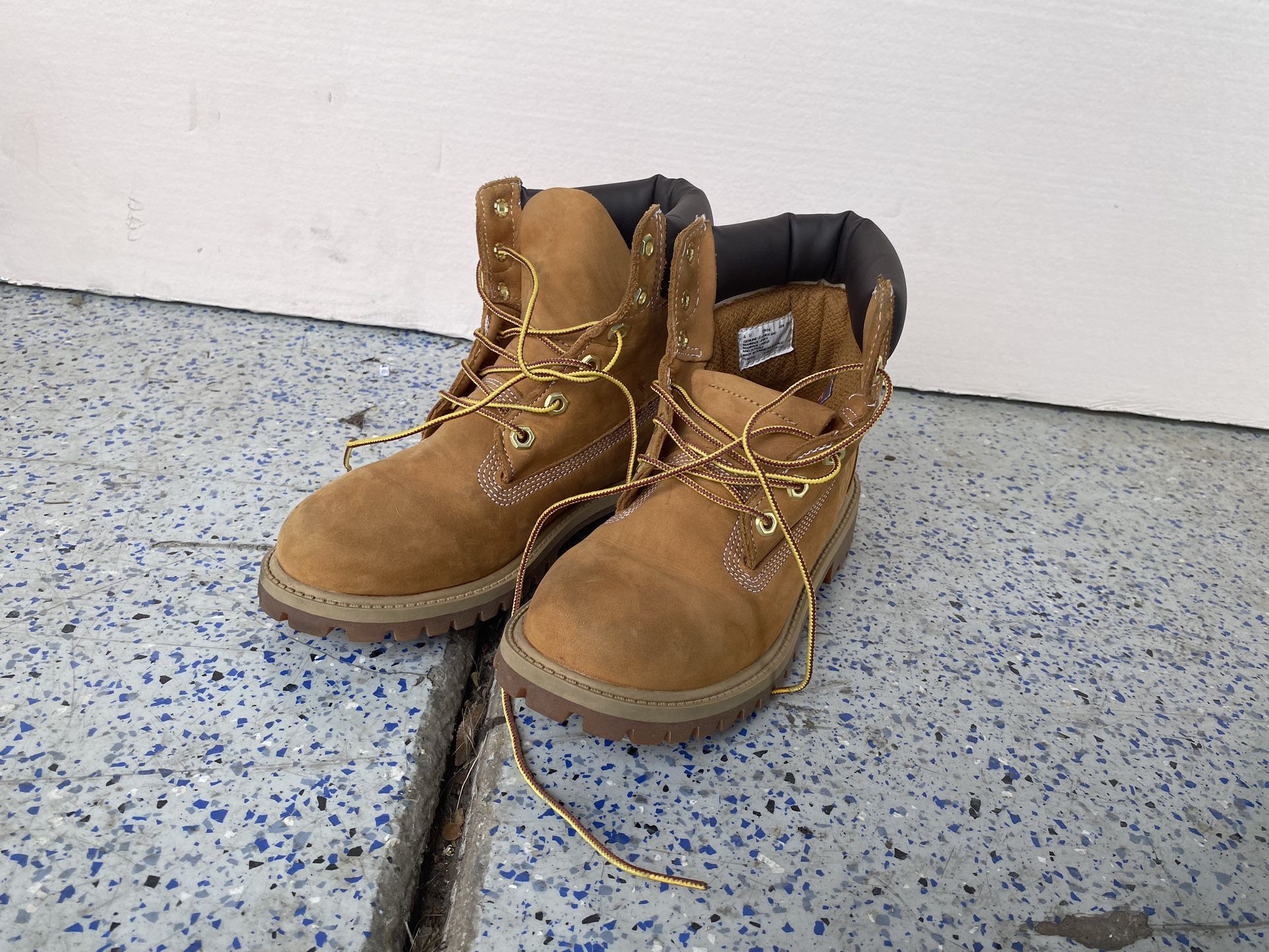 Timberland Boots Size 4 M