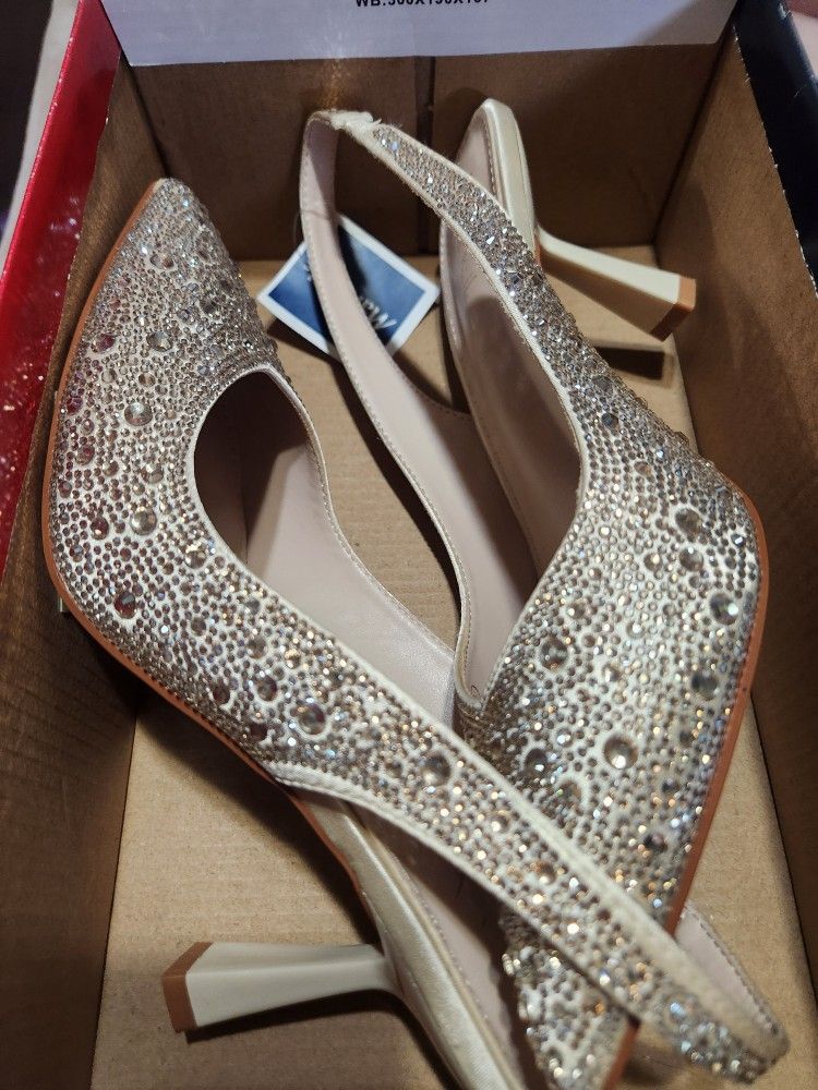 Pointy Toe Meduim Smal Heels