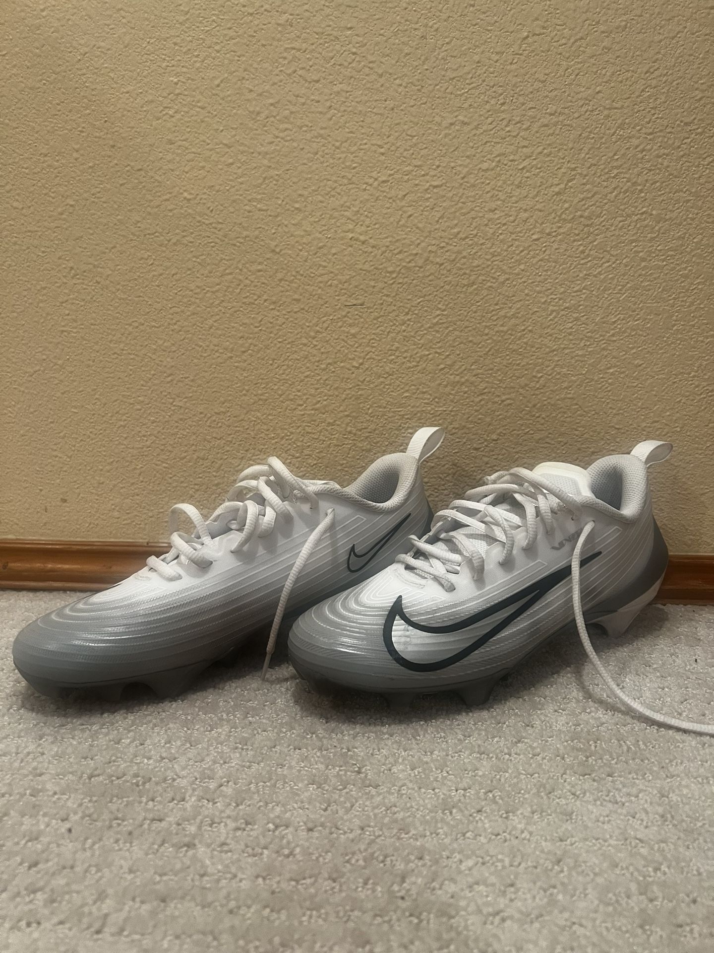 Nike Vapor Edge Speed 3 Football Cleats Sz 8.5