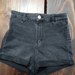 Women's Shorts Size 4 By Divided H&M