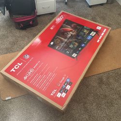 BRAND NEW 50 INCH FLAT SCREEN TV (googletv)