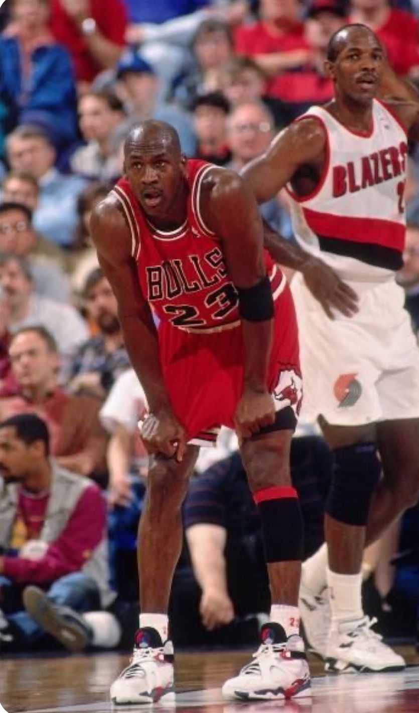 Air Jordan 8 Bugs Bunny 2025