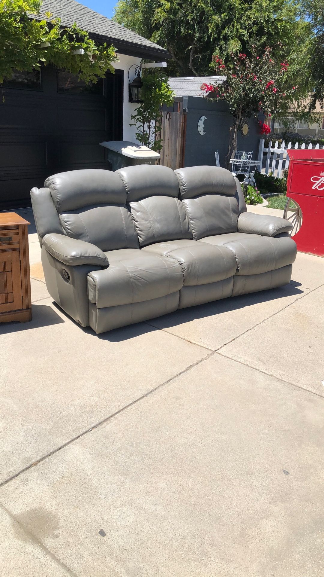 Recliner Set