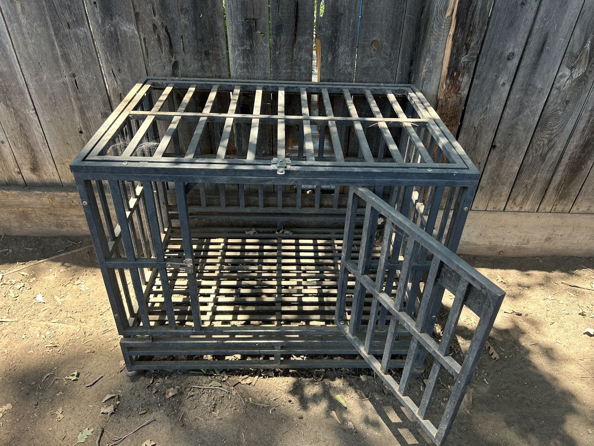 Dog Cage/Dog Kennel