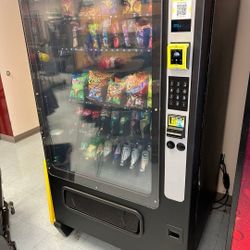 Beverages/Snacks Combo Machine with Card Reader