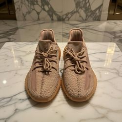 Yeezy Boost 350 V2 Clay - Size 8.5