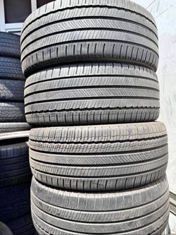 235/45/18 Michelin 📍📍 Selling a set of 4 tires with 80% tread life remaining 📍🌟