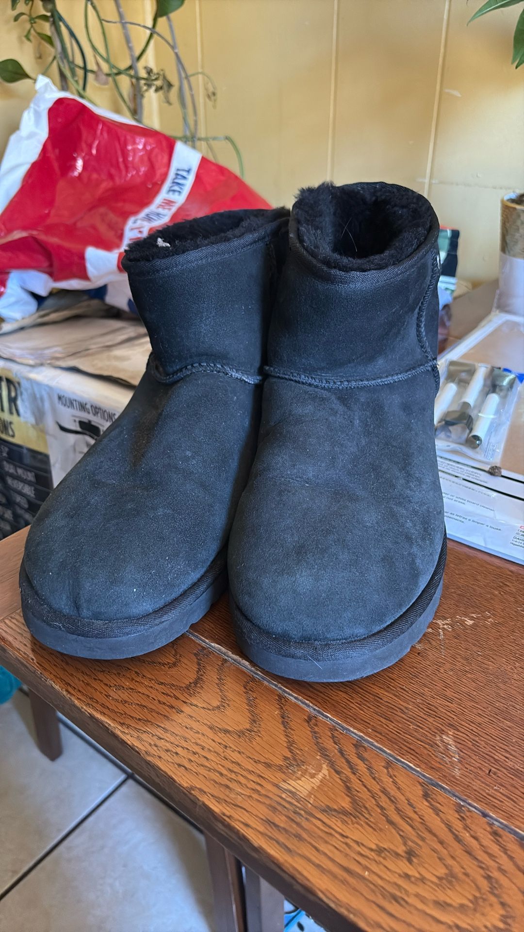 Men Uggs