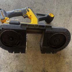 D Walt Band Saw