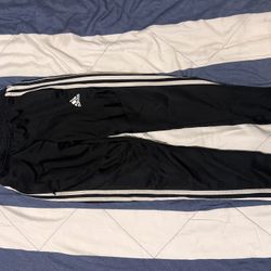 Adidas Sweatshirt & Sweatpants