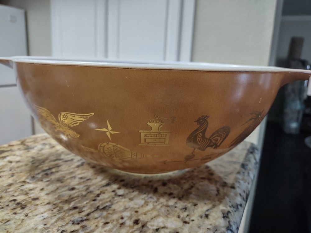 Vintage Pyrex Mixing Bowl 13 In Wide