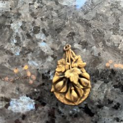 Vintage  Gold Toned Pendant 