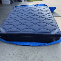 🔥 DreamCloud Premier Rest Cal King Mattress. Like New, Perfect Condition. 75% Discount!🔥