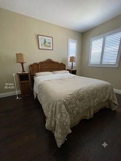Full size bed
