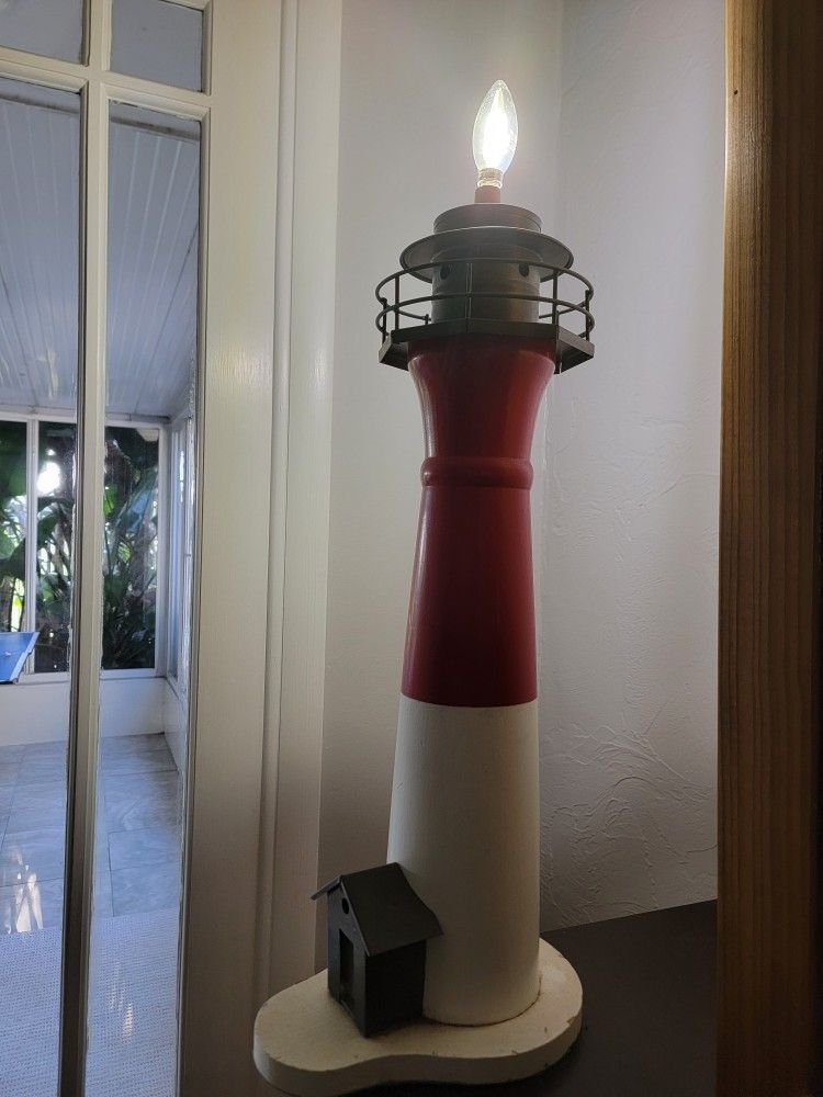 Vintage LIGHTHOUSE Lamp WOOD brass LIGHTHOUSE LAMP