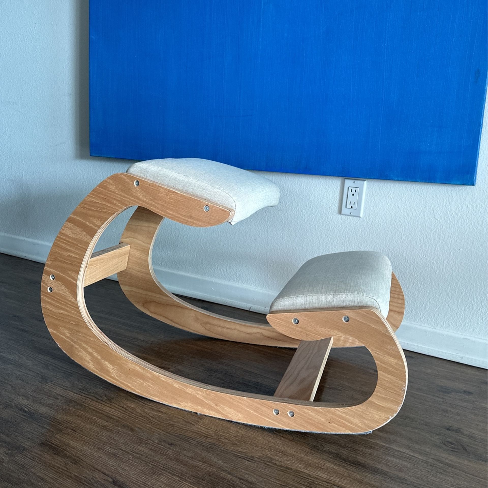 Ergonomic Kneeling Chair - $50 Pickup Only) W