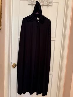 Spirit Black Hooded Cape Costume
