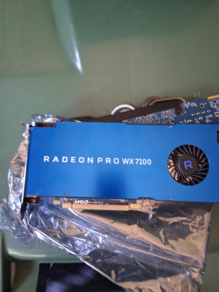 Radeon Pro Wx7100