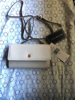 Tommy Hilfiger purse wallet