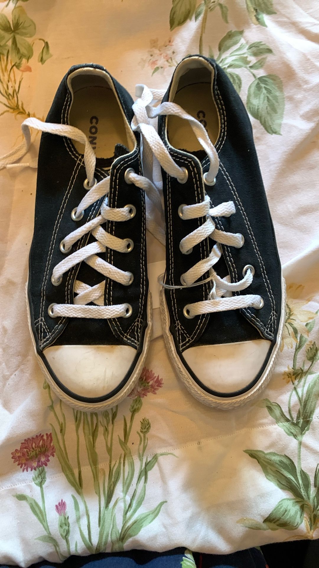 “ Converse “ Tennis Shoes