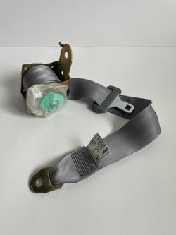 OEM 2002 - 2006 TOYOTA CAMRY REAR OUTER SEAT BELT (LEFT AND RIGHT HAND) GREY