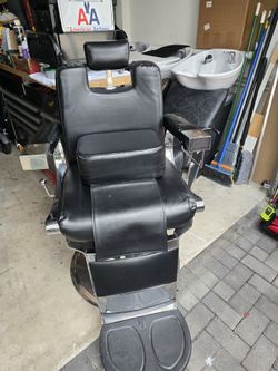 NEED GONE! Barber chair