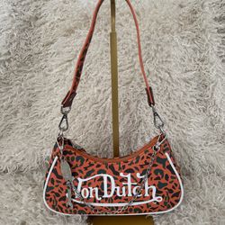 VON DUTCH ORANGE CAMO SHOULDER BAG