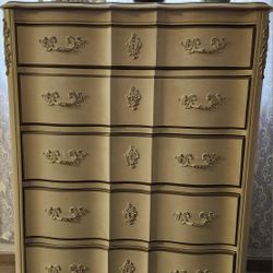 French Provincial Dresser/Chest 