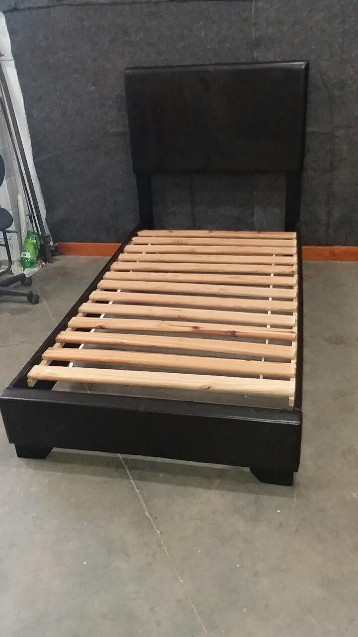 Twin size platform bed