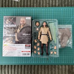 Sh Figuarts Qui Gon Jinn Ep. One (phantom Menace)