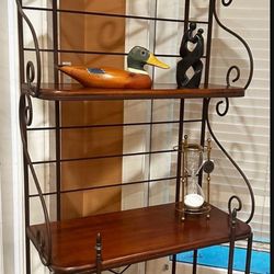 Wrought Iron/Wood › Shelving.backer’s  Rack .
