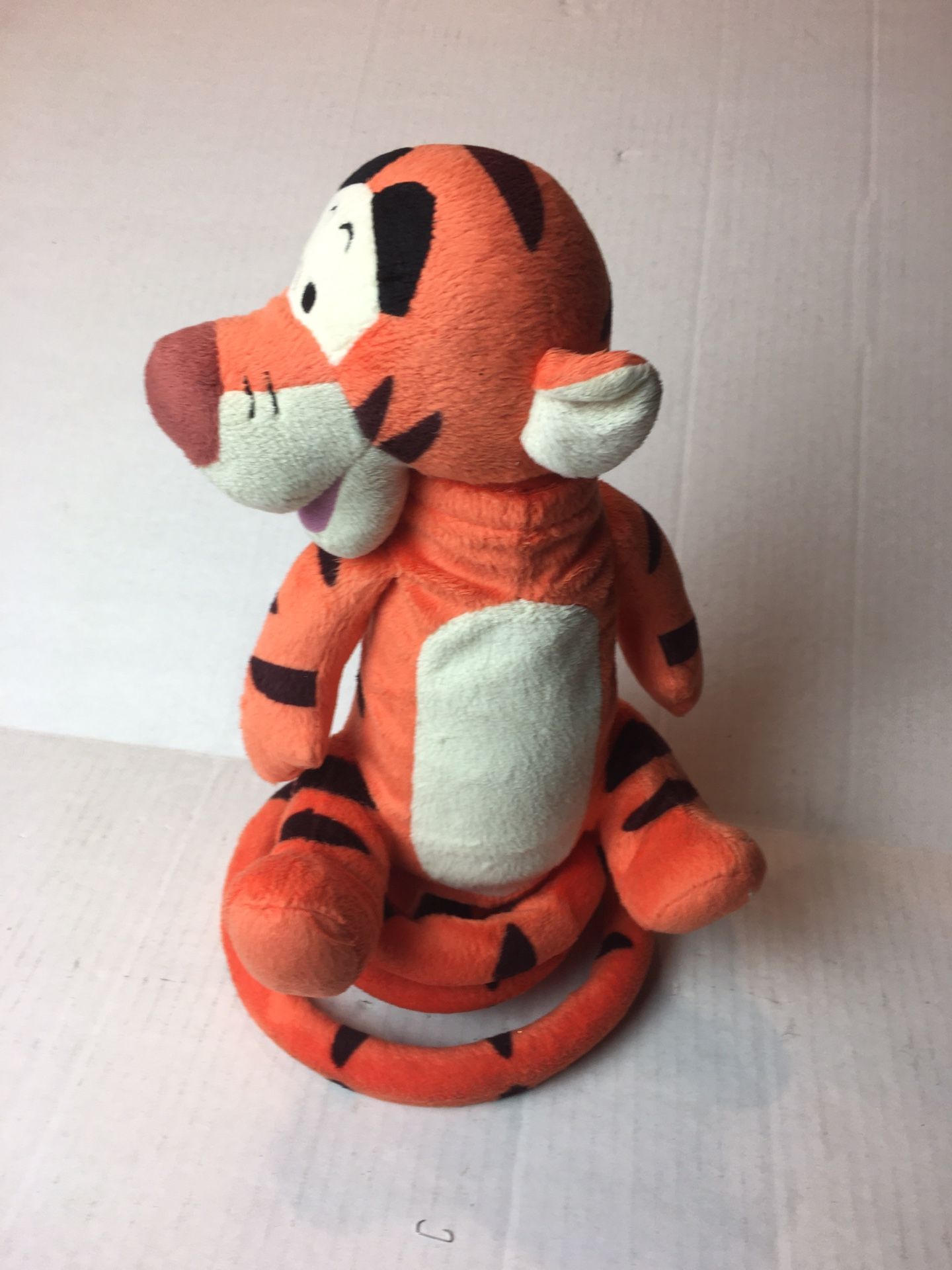 Bouncing Tigger Mechanical Toy Electronic Plush Doll From Fisher Price Winnie the Pooh Tiger