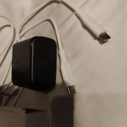  Type -C Plug In 🔌 with Type -C  Cord Charges Very Quickly 