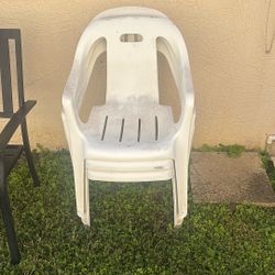 3 White Outdoor Chairs 