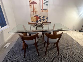 Modern Dining Room Table And Chairs With Rug