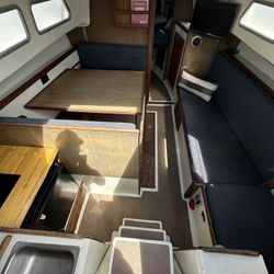 1970 Coronodo Yachts 30