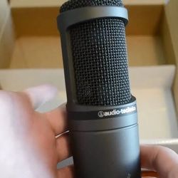 Audio Technica AT2020 