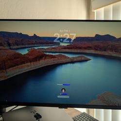 Samsung 32-Inch M70B Series 4K UHD