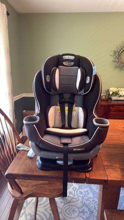 GRACO EXTEND2FIT Car seat