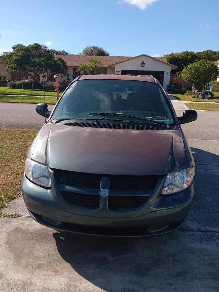 2004 Dodge Grand Caravan
