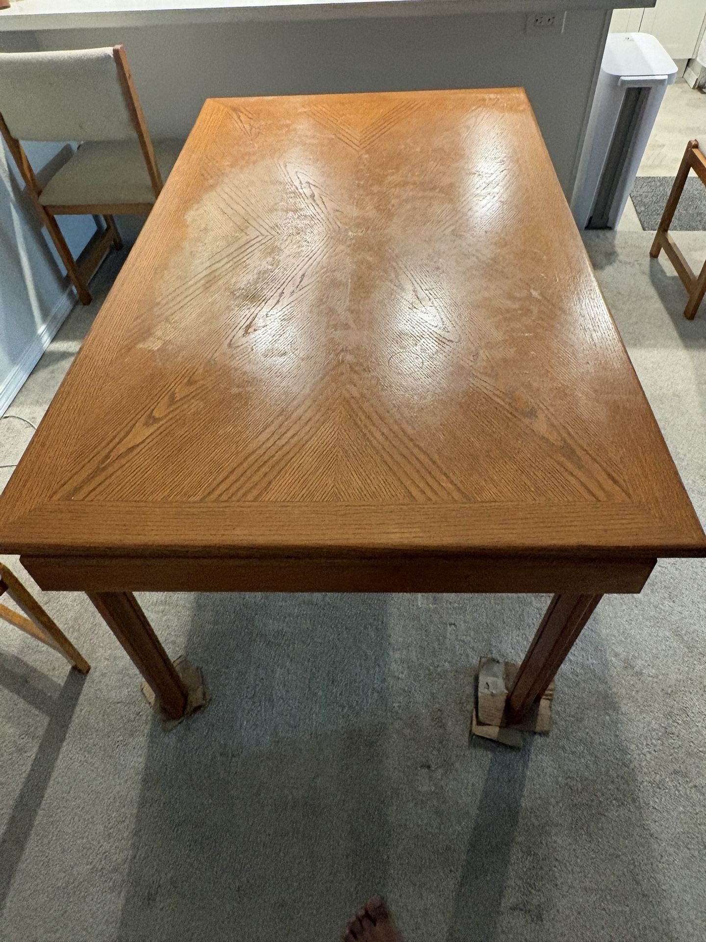 Dining Table + 4 Chairs