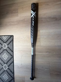 Black Louisville Meta X softball bat fast pitch