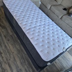 2 Twin Xl Beautyrest Beds
