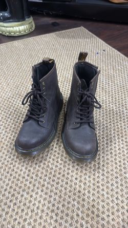 Kids boots with soles bouncing 4 size junior